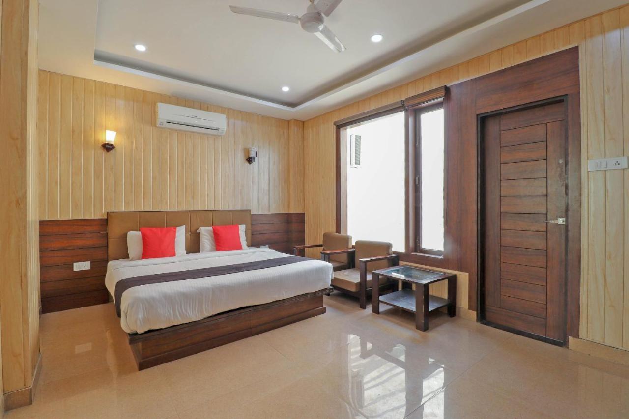 Capital O 76444 Hotel Hill-Top Inn Narendra Nagar Luaran gambar